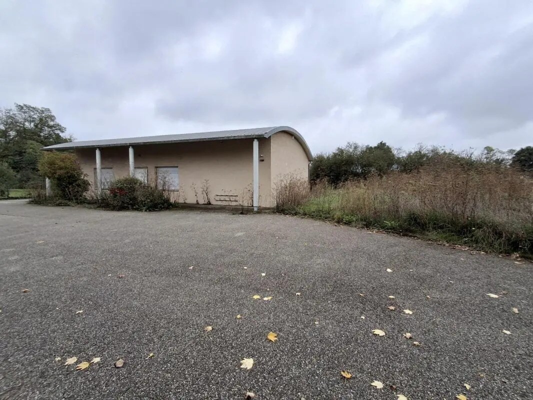 Local d'activités dans Marlieux à vendre Photo de l’immeuble– Image 1 sur 8