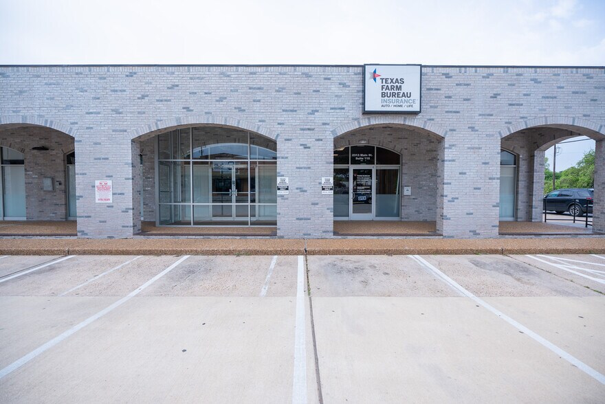 2313 Main St, Waller, TX à louer - Photo de l’immeuble – Image 3 sur 7