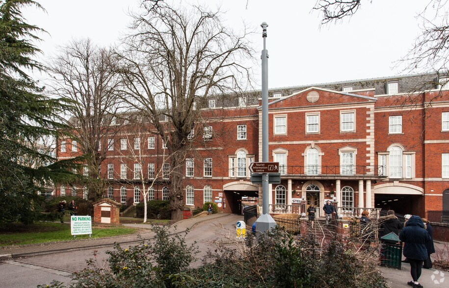 Manor Court, Exeter à louer - Photo de l’immeuble – Image 3 sur 10