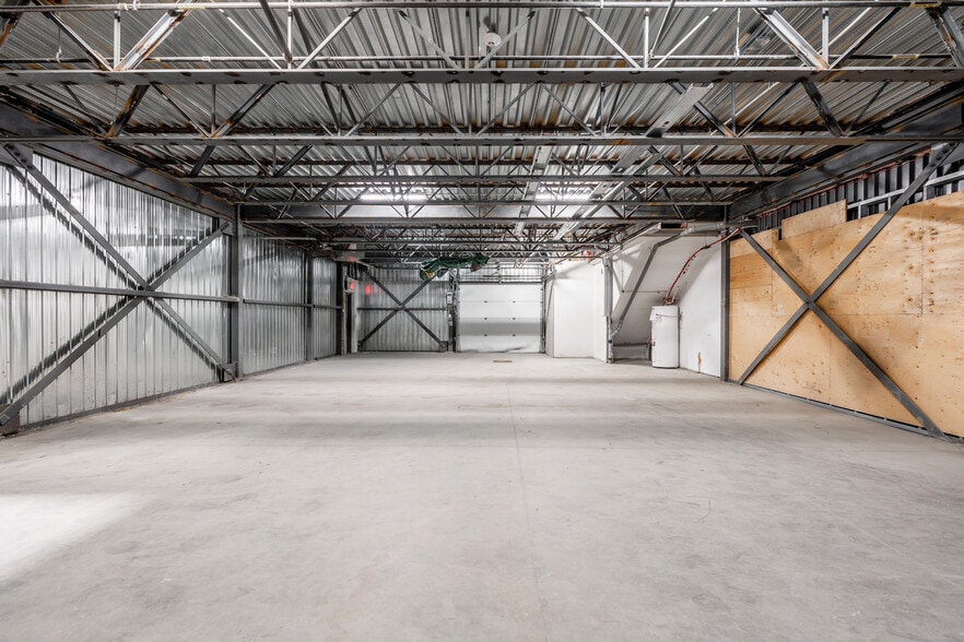5000 Rue Bernard-Lefebvre, Laval, QC à vendre - Photo intérieure – Image 3 sur 8