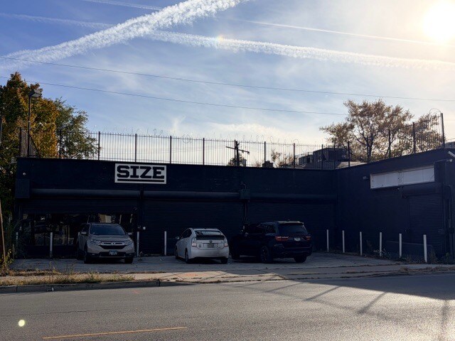 1301-1309 E 87th St, Chicago, IL à vendre - Photo de l’immeuble – Image 2 sur 10