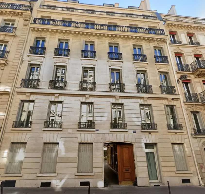 20 Rue De Saint-Pétersbourg, Paris à louer Photo de l’immeuble– Image 1 sur 6