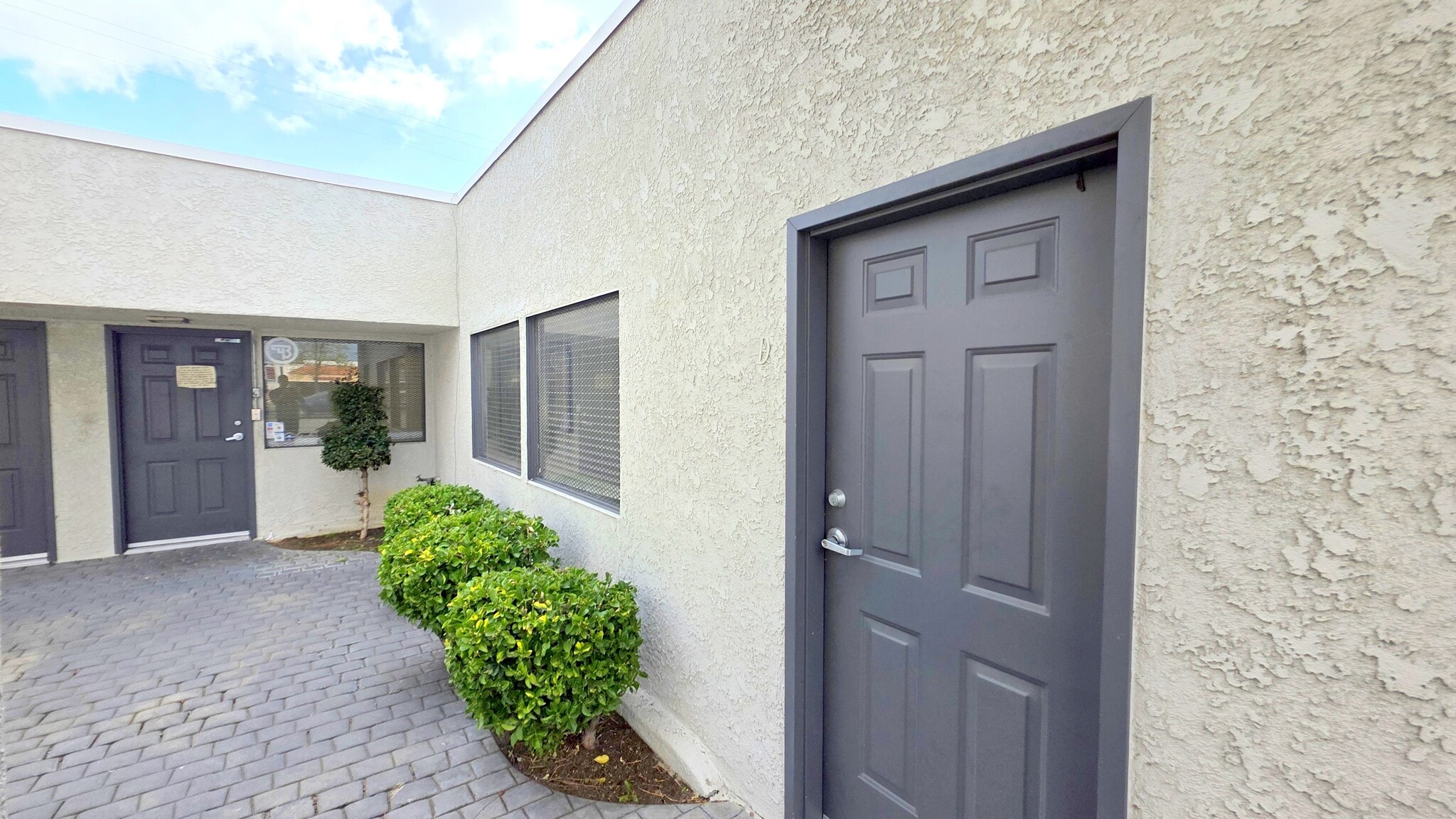 750 N Mountain Ave, Upland, CA à louer Photo intérieure– Image 1 sur 9