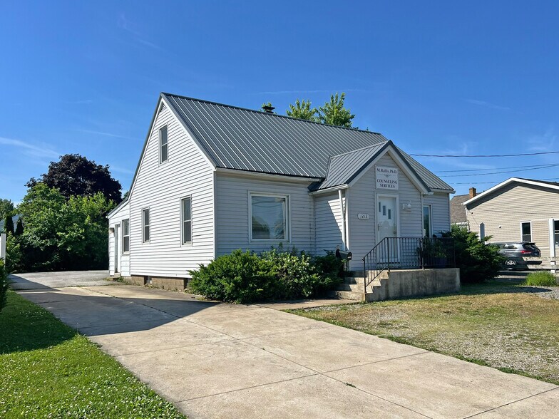 1213 W 38th St, Erie, PA à vendre - Photo de l’immeuble – Image 3 sur 28