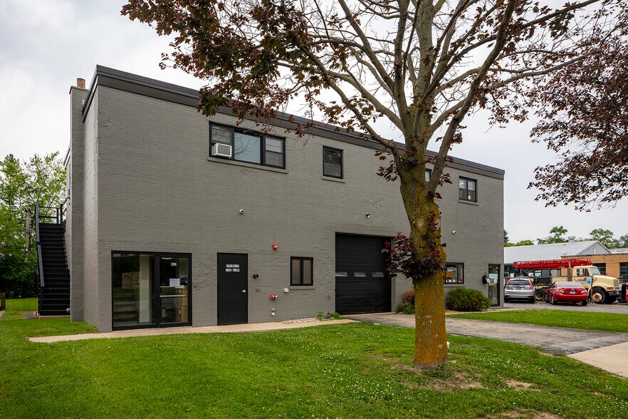 330 W Interstate Rd, Addison, IL à vendre - Photo de l’immeuble – Image 2 sur 4
