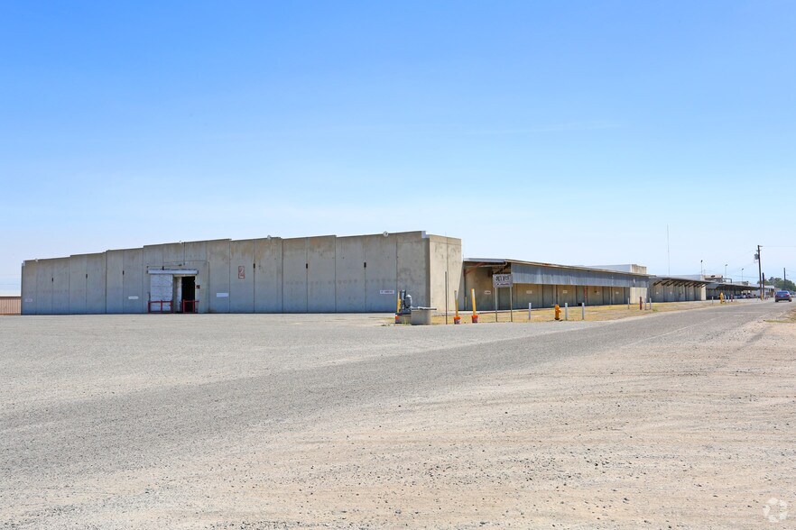 2925 S Maple Ave, Fresno, CA à louer - Photo de l’immeuble – Image 3 sur 4