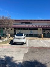 1607 Ranch Road 620 N, Lakeway, TX à louer Photo intérieure– Image 2 sur 25