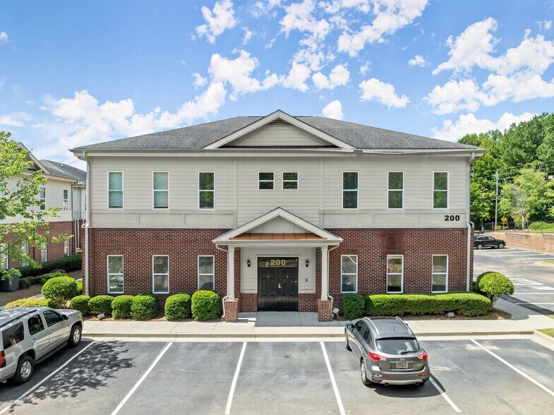 950 Scales Rd, Suwanee, GA à louer - Photo principale – Image 1 sur 36