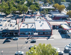 21930-21932 Ventura Blvd, Woodland Hills, CA - Vue aérienne  vue de carte