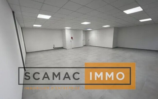 Plus de détails pour Local commercial à louer