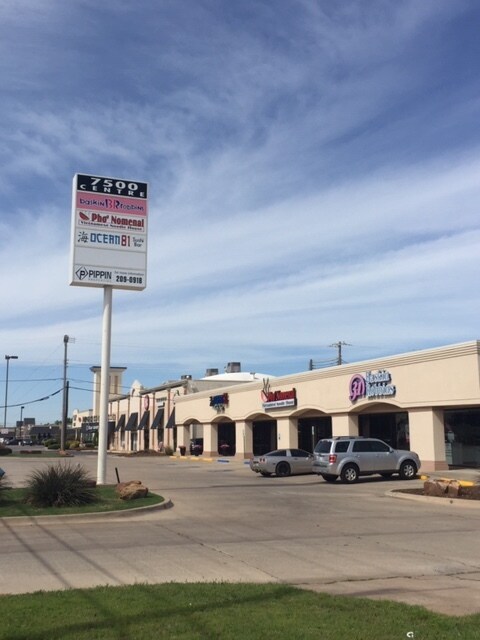 7500 N May Ave, Oklahoma City, OK à vendre Photo de l’immeuble– Image 1 sur 1