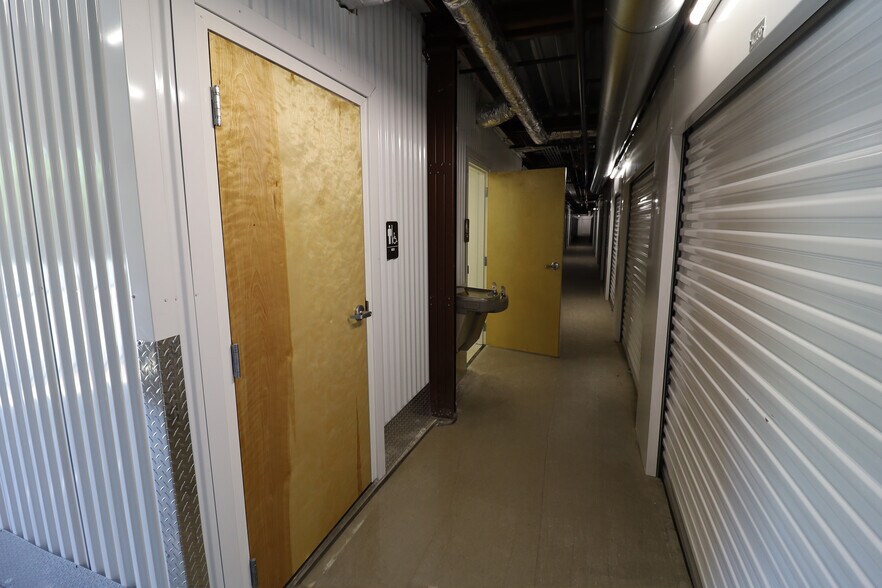 533 N Park Ave, Burlington, NC à louer - Photo intérieure – Image 3 sur 7