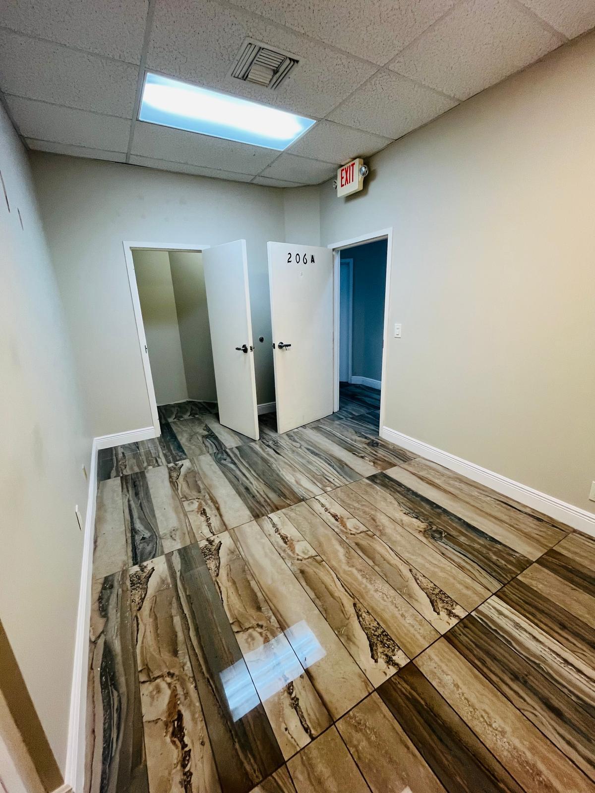 6101 W Atlantic Blvd, Margate, FL à louer Photo intérieure– Image 1 sur 2