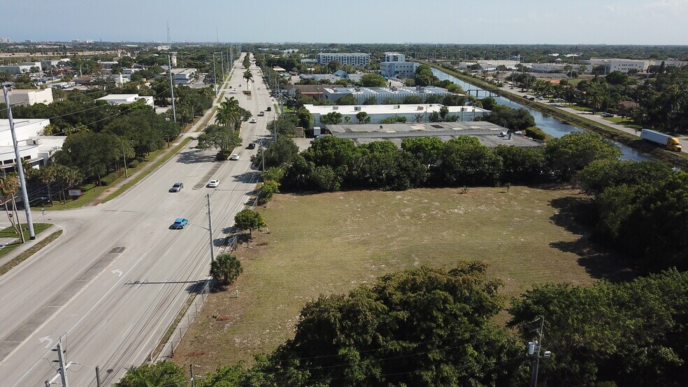 340 N Congress Ave, Delray Beach, FL à louer - Photo de l’immeuble – Image 3 sur 10