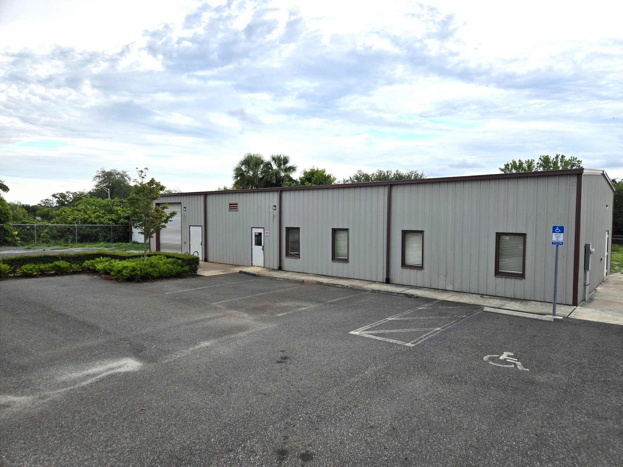 4502 Irvington Ave, Jacksonville, FL à louer Photo de l’immeuble– Image 1 sur 7