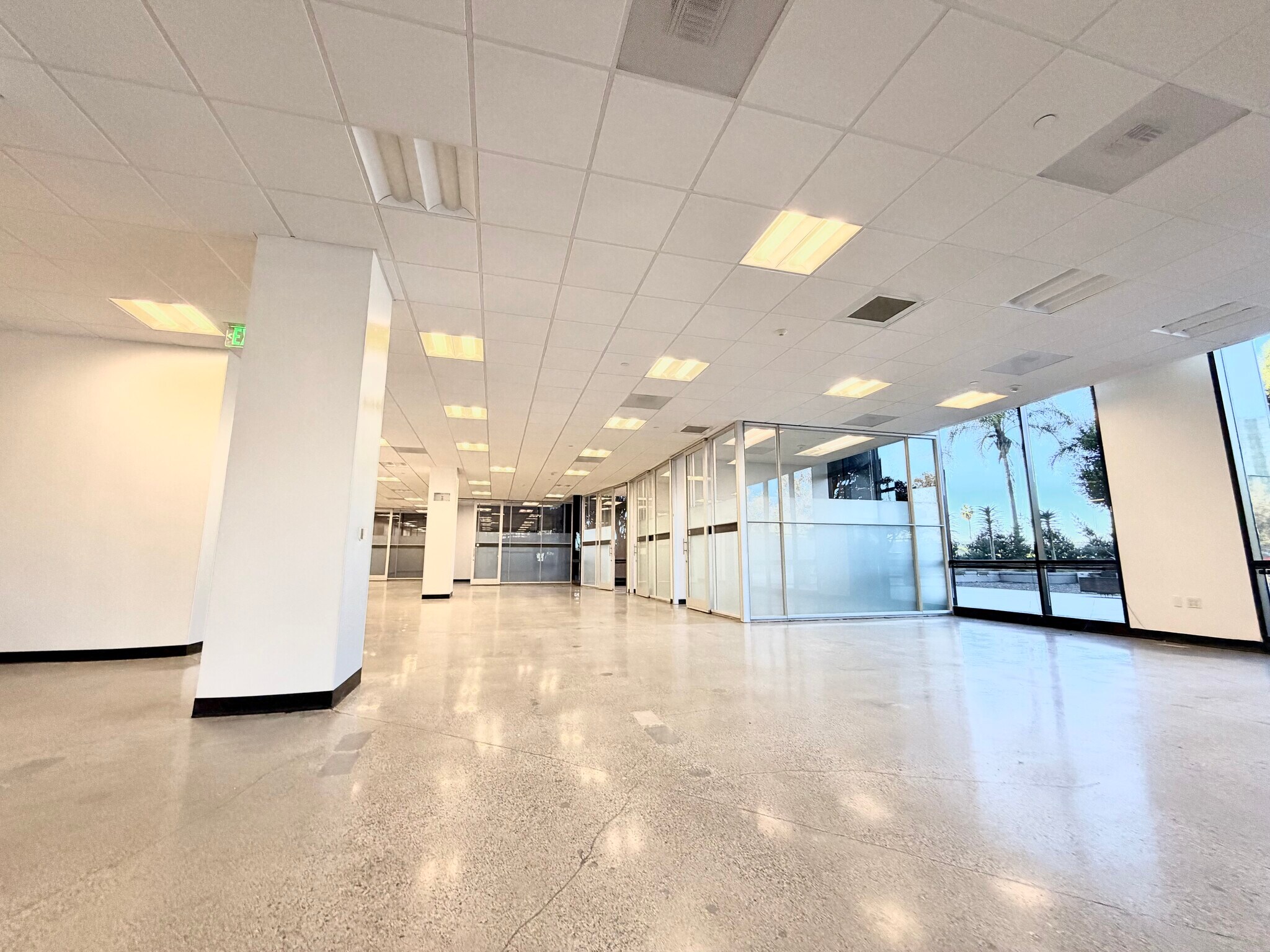 3150 Bristol St, Costa Mesa, CA à louer Photo principale– Image 1 sur 22