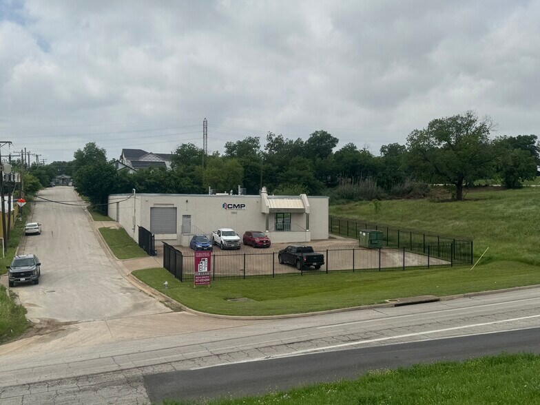1150 Martin Luther King Fwy, Fort Worth, TX à louer - Photo de l’immeuble – Image 3 sur 22