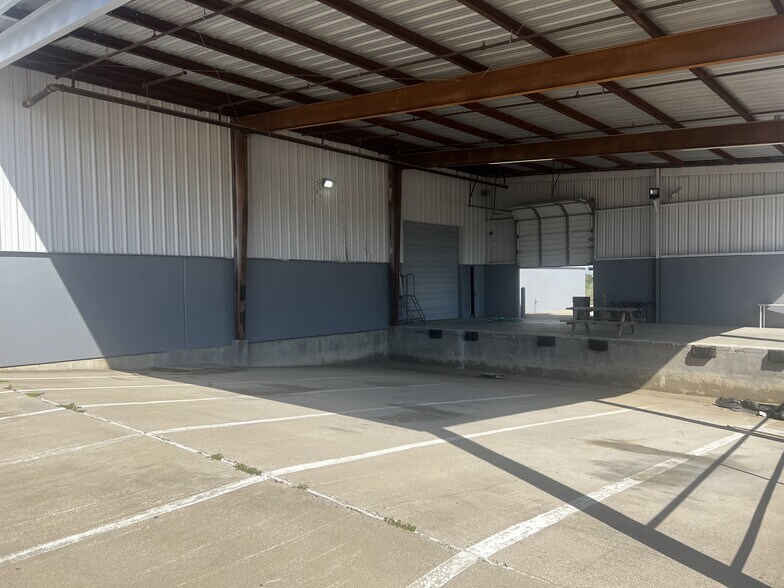 7003 S Cooper St, Arlington, TX à vendre - Photo de l’immeuble – Image 3 sur 6