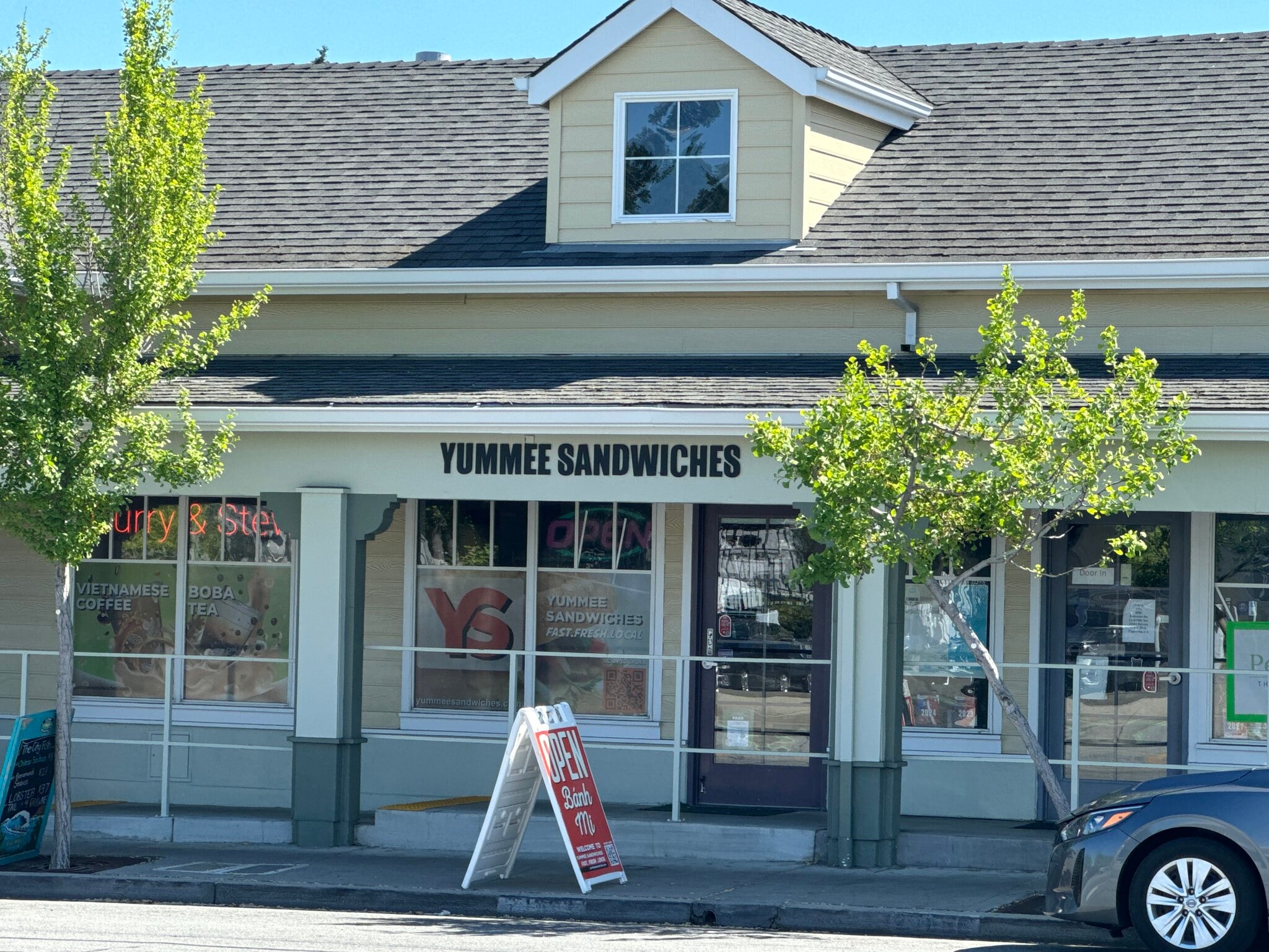 21666-21682 Stevens Creek Blvd, Cupertino, CA à louer Photo de l’immeuble– Image 1 sur 5