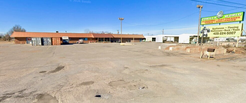 4310 S 4th St, Chickasha, OK à vendre - Photo de l’immeuble – Image 2 sur 13