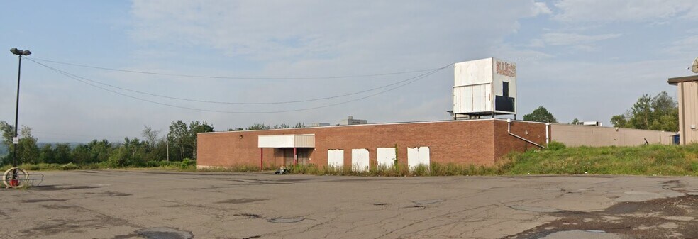 702 W Broad St, Hazleton, PA à vendre - Photo de l’immeuble – Image 2 sur 4