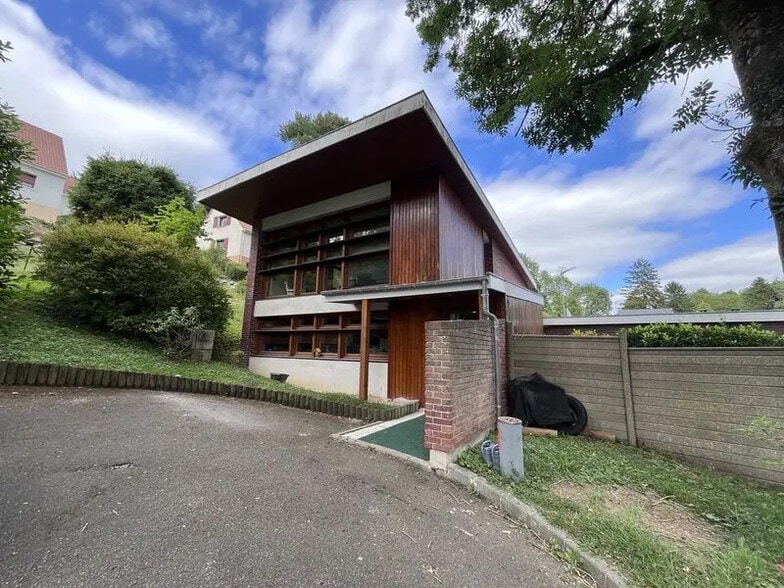 Bureau dans Bois-Guillaume à vendre - Photo de l’immeuble – Image 1 sur 5