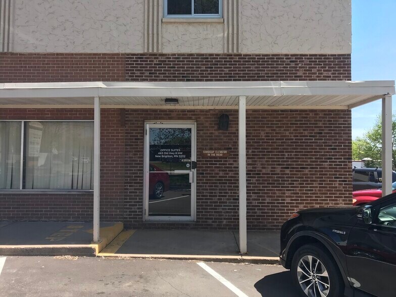 441-445 NW Old Highway 8, New Brighton, MN à louer - Photo de l’immeuble – Image 3 sur 15