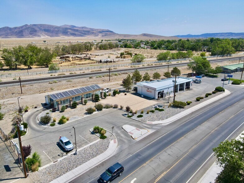 350-400 E Main St, Fernley, NV à vendre - Photo de l’immeuble – Image 1 sur 4