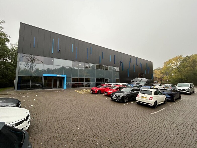 38 Kettles Wood Dr, Birmingham à louer - Photo de l’immeuble – Image 3 sur 8