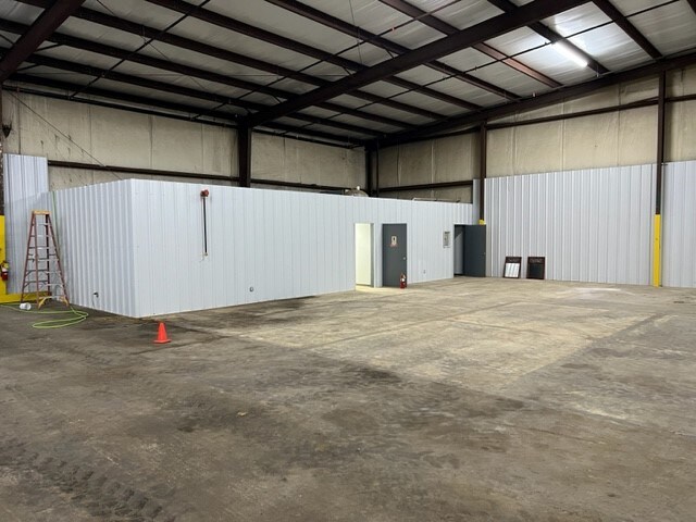 714 Gil Harbin Industrial Blvd, Valdosta, GA à louer - Photo de l’immeuble – Image 3 sur 6