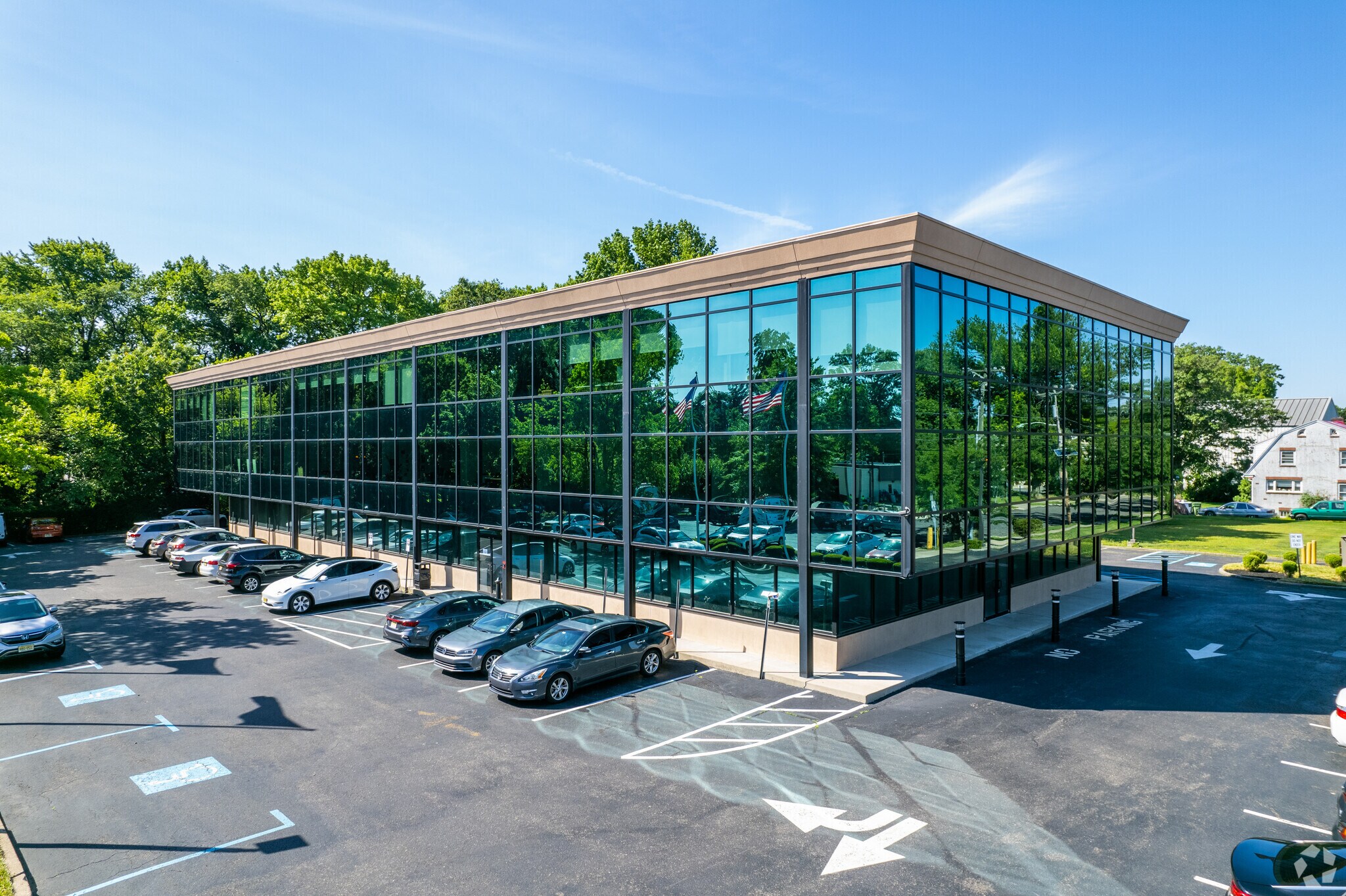 523 Hollywood Ave, Cherry Hill, NJ à louer Photo principale– Image 1 sur 13
