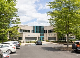 1 Wescott Dr, Flemington, NJ à louer Photo de l’immeuble– Image 1 sur 1