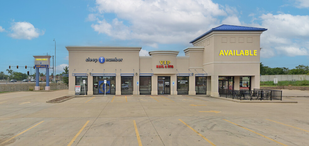 4123 N Sterling Ave, Peoria, IL à louer - Photo de l’immeuble – Image 2 sur 5