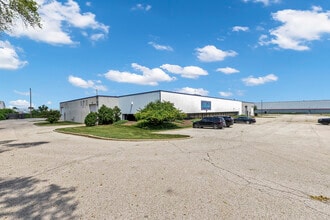 1200 E Devon Ave, Elk Grove Village, IL à louer Photo intérieure– Image 1 sur 7