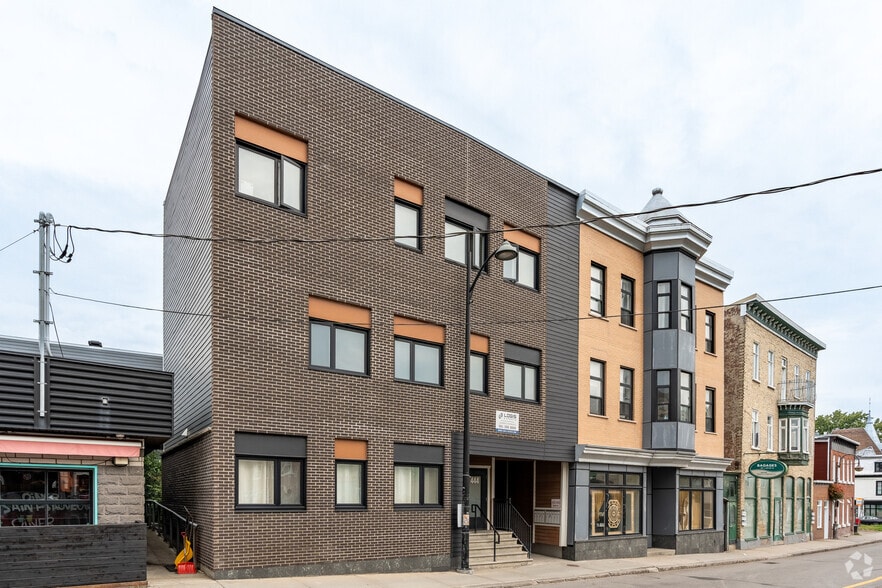 446 Rue Saint-Vallier O, Québec, QC à vendre - Photo principale – Image 1 sur 3