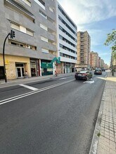 Local commercial dans Zaragoza, Zaragoza à louer Photo intérieure– Image 1 sur 10
