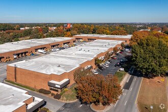 5845 Oakbrook Pky, Norcross, GA - Vue aérienne  vue de carte