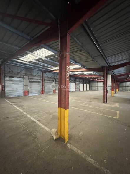 Industriel/Logistique dans à louer - Photo intérieure – Image 1 sur 3