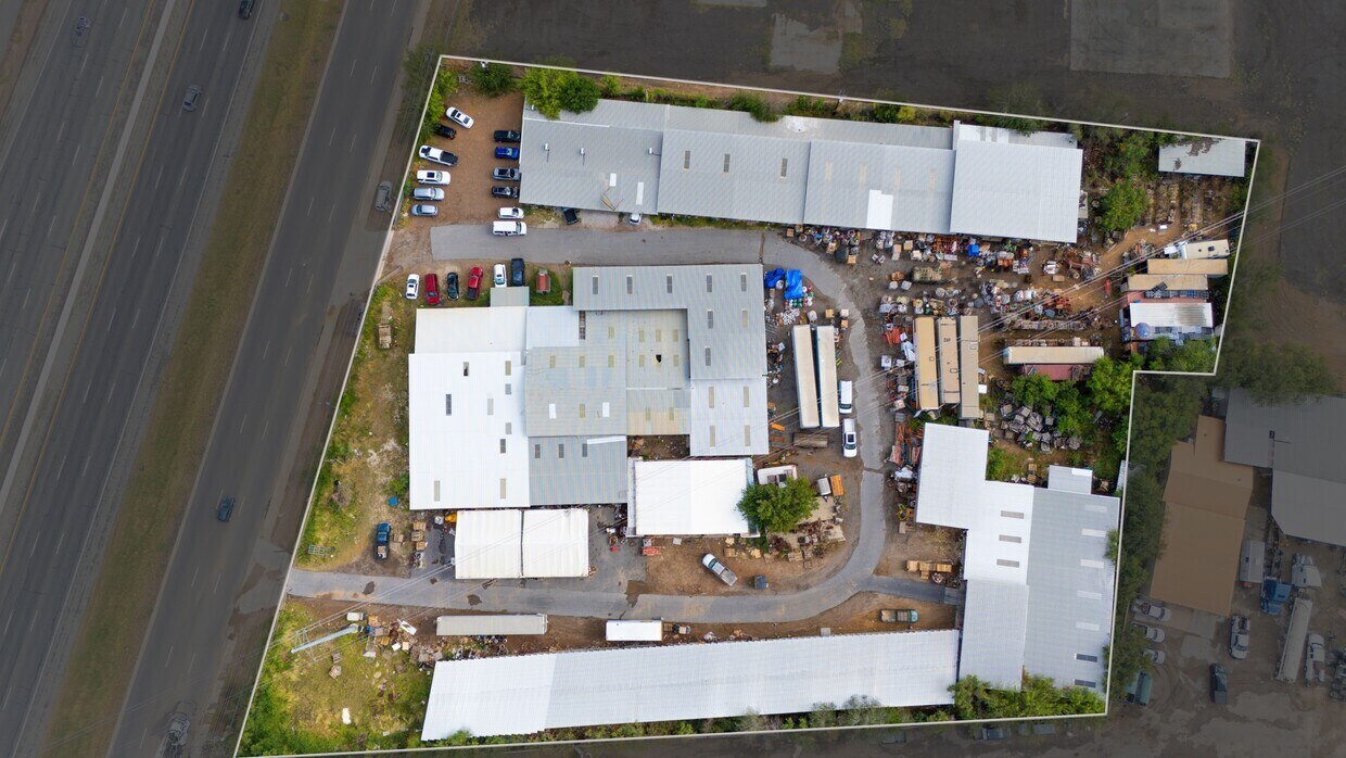 8221 San Dario, Laredo, TX à vendre Photo principale– Image 1 sur 5