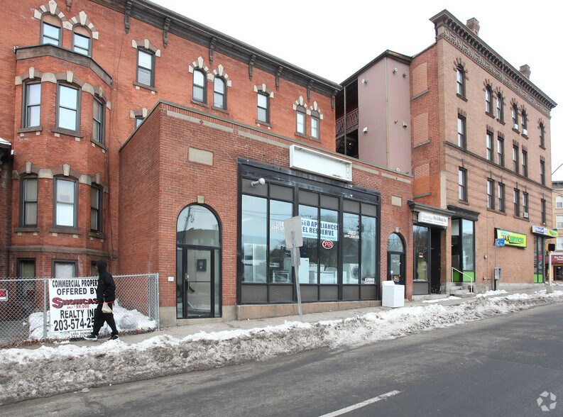 493-497 Meadow St, Waterbury, CT à vendre - Photo principale – Image 1 sur 4