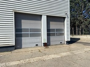 365 Route De Vienne, Vénissieux à louer Photo de l’immeuble– Image 2 sur 2