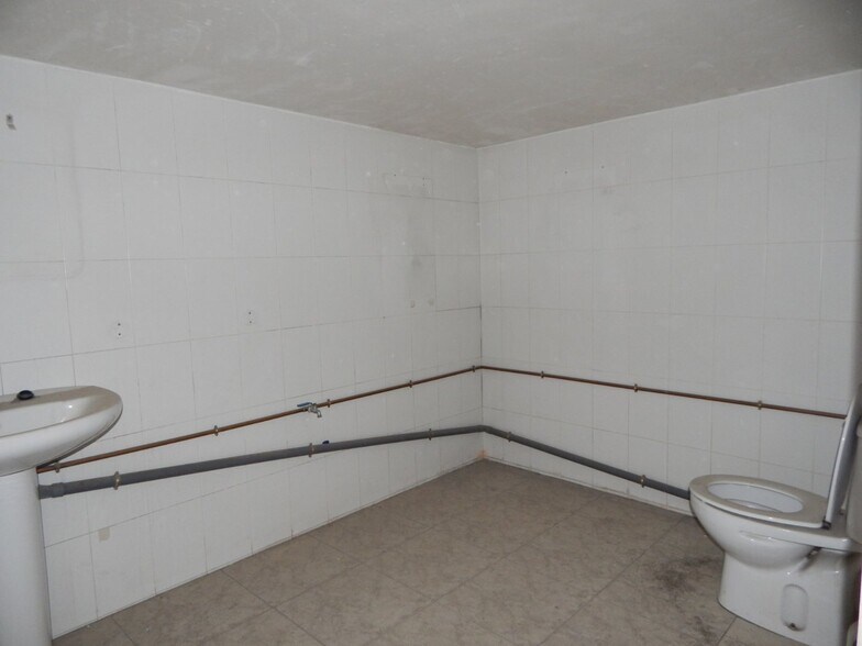 Local commercial dans Ontinyent, Valencia à vendre - Photo de l’immeuble – Image 2 sur 8