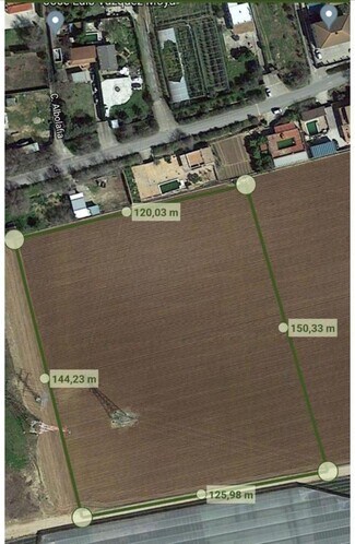 Plus de détails pour Terrain à vendre