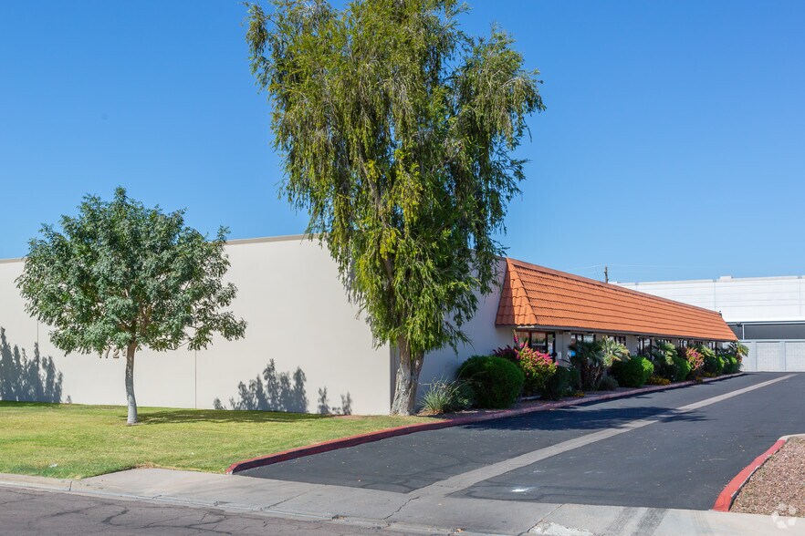 1730 W 10th Pl, Tempe, AZ à louer - Photo de l’immeuble – Image 2 sur 4