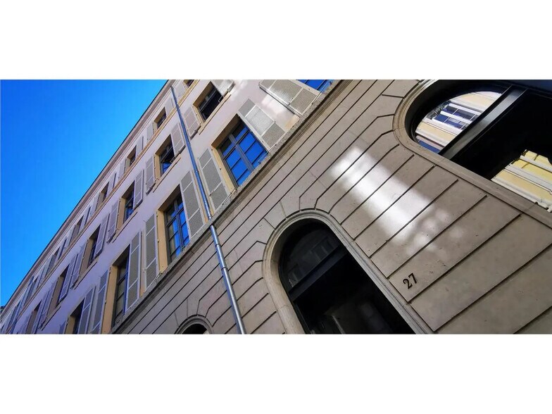 Bureau dans Lyon à louer - Photo de l’immeuble – Image 2 sur 42
