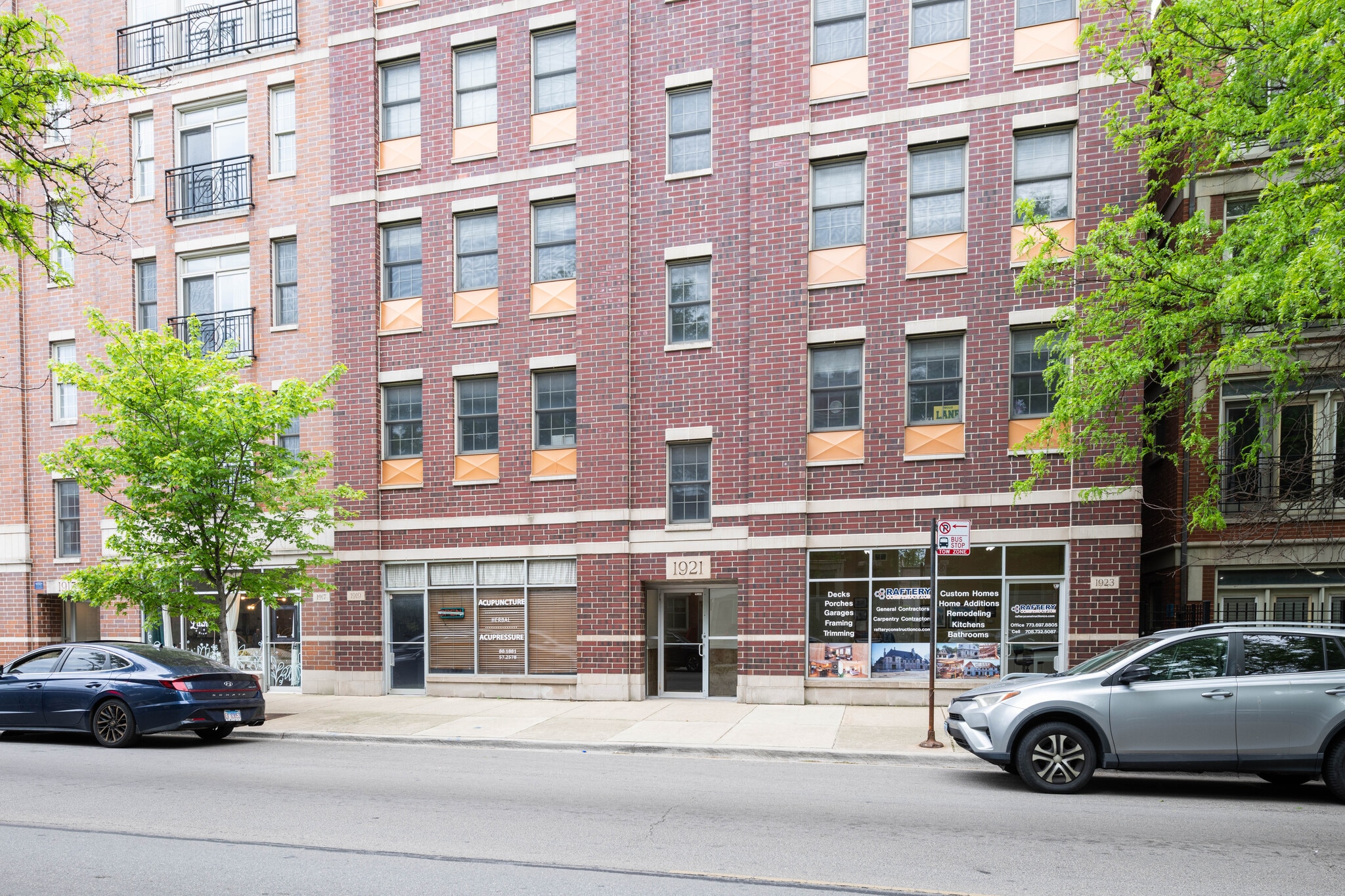1855-1923 W Diversey Pky, Chicago, IL à vendre Photo principale– Image 1 sur 15