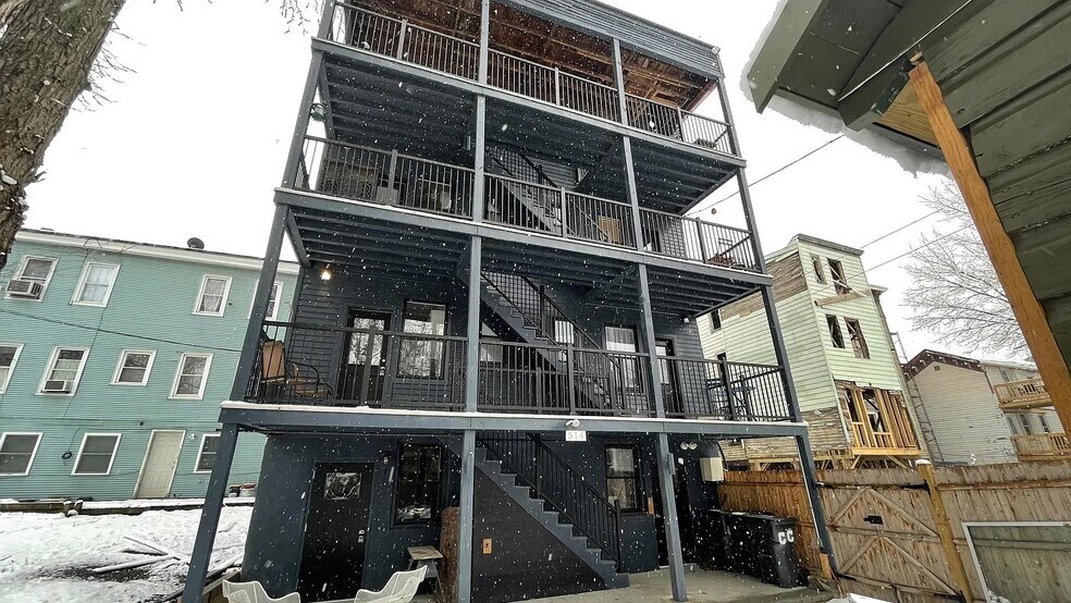 514 State St, Hudson, NY à vendre - Photo de l’immeuble – Image 2 sur 61