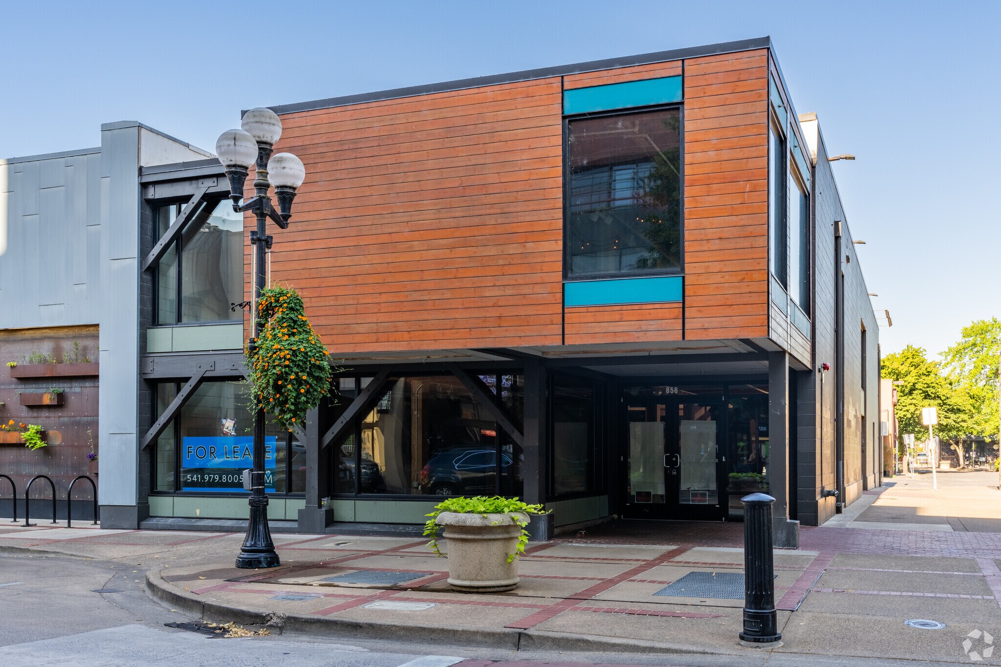 856-888 Willamette St, Eugene, OR à vendre Photo principale– Image 1 sur 33