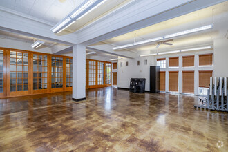 330 S Greene St, Greensboro, NC à vendre Photo intérieure– Image 1 sur 13