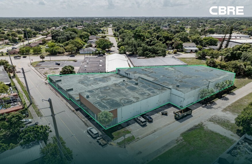 2546 Thompson St, Fort Myers, FL à vendre Photo principale– Image 1 sur 3